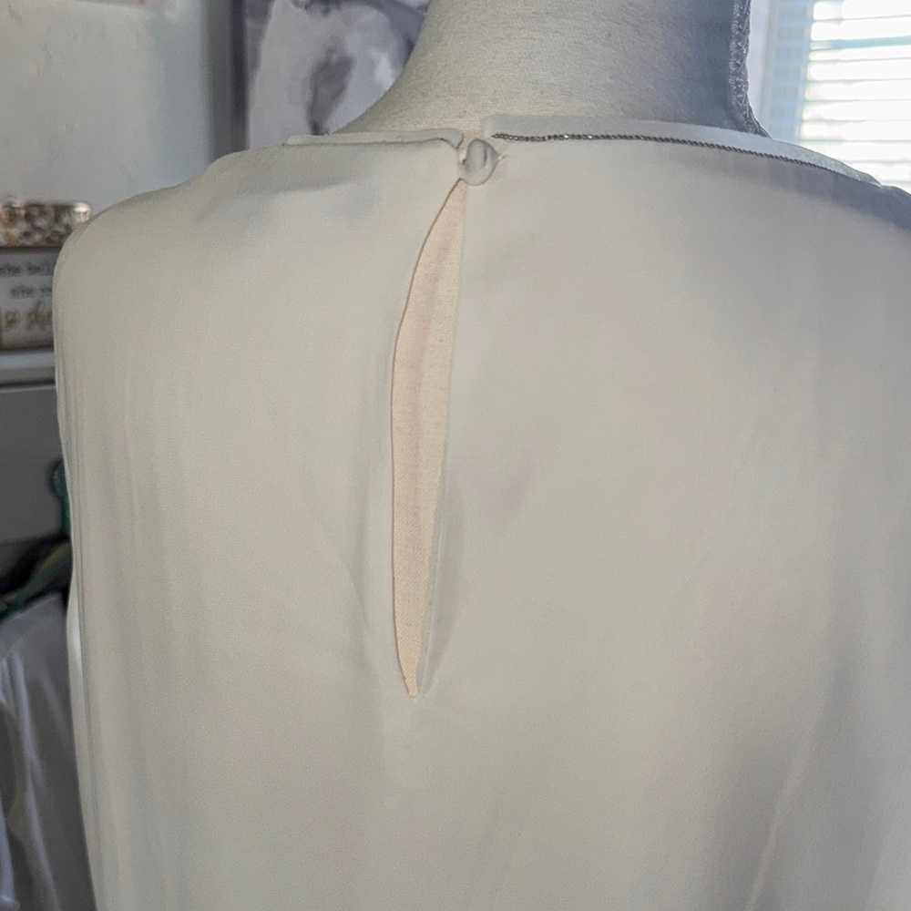 3 Piece Set - White House Black Market Ivory Sleeveless Blouse and 2 Piece Suit - Picture 8 of 13